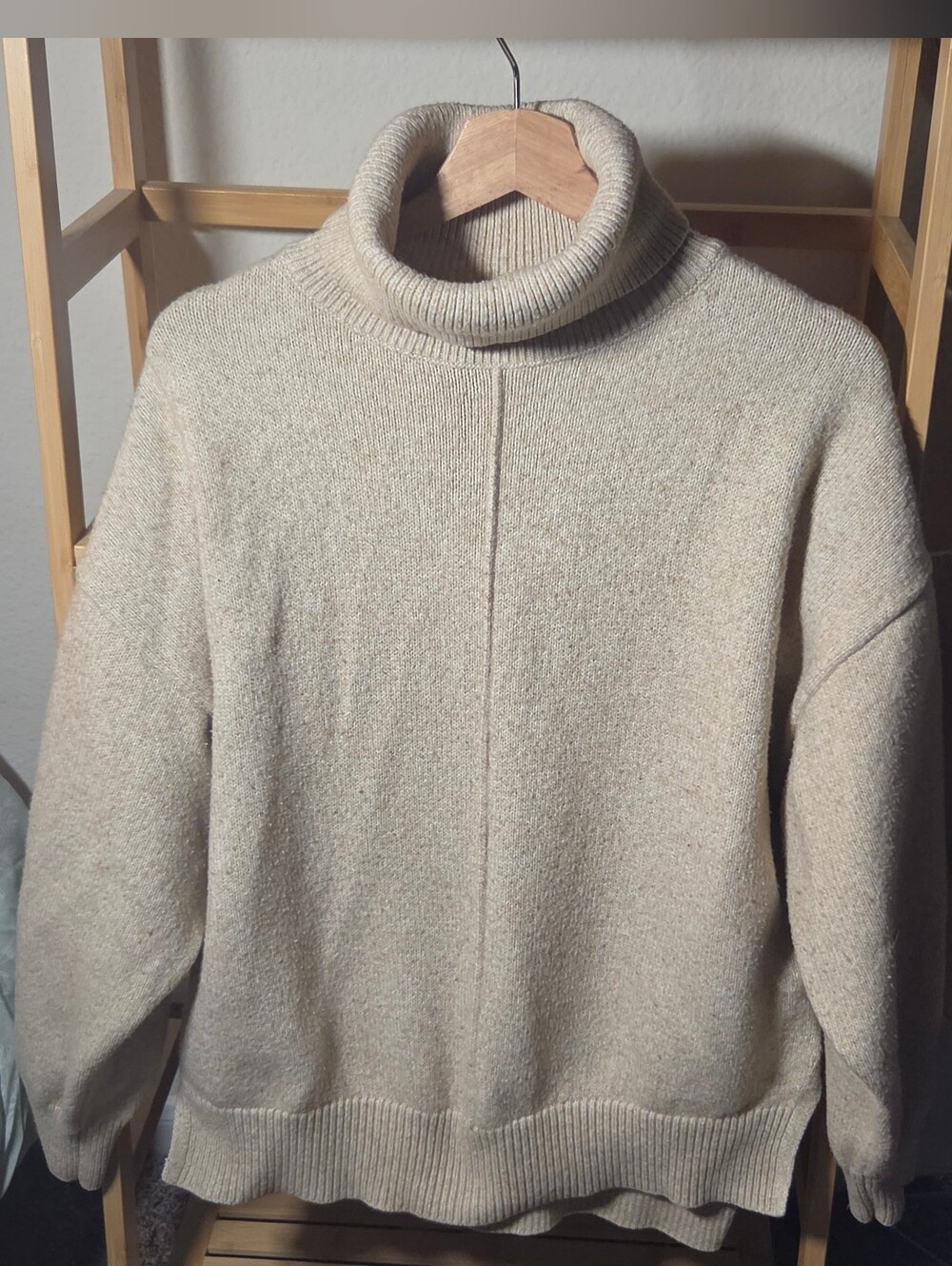 H&M Cream Oatmeal Knit Turtleneck Seam Sweater S